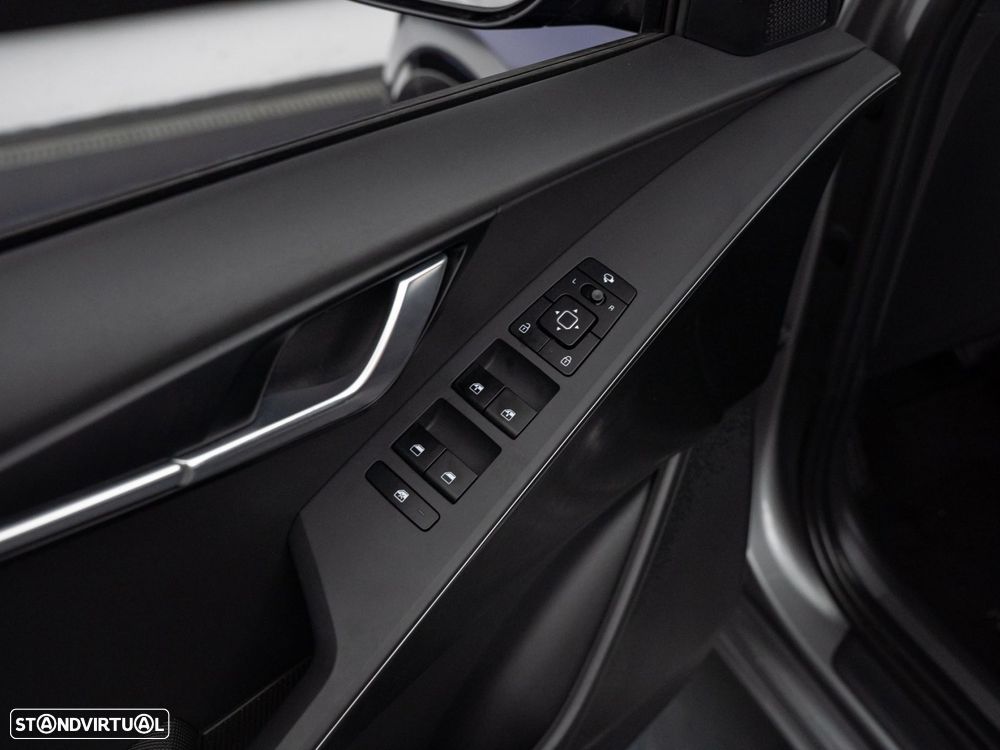 Kia Niro EV 64kWh Tech - 19