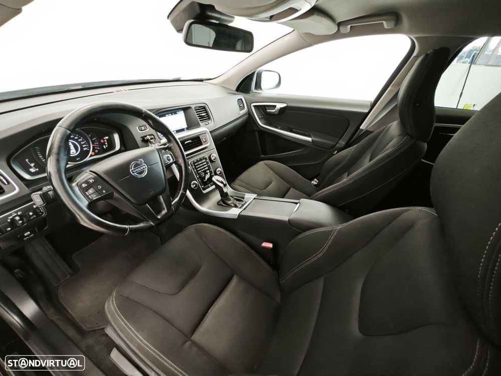 Volvo V60 D2 Geartronic Powershift Edition - 39