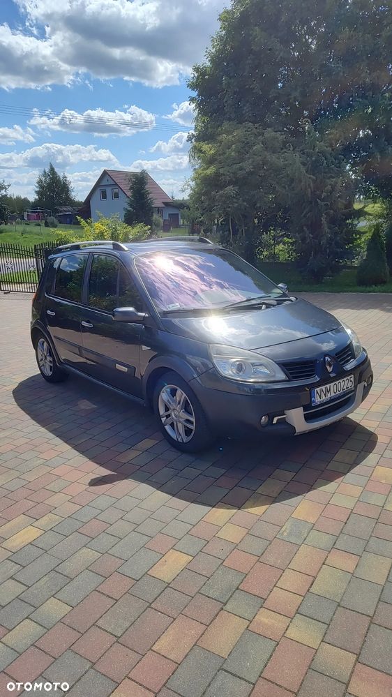 Renault Scenic 1.9 dCi FAP Conquest - 8