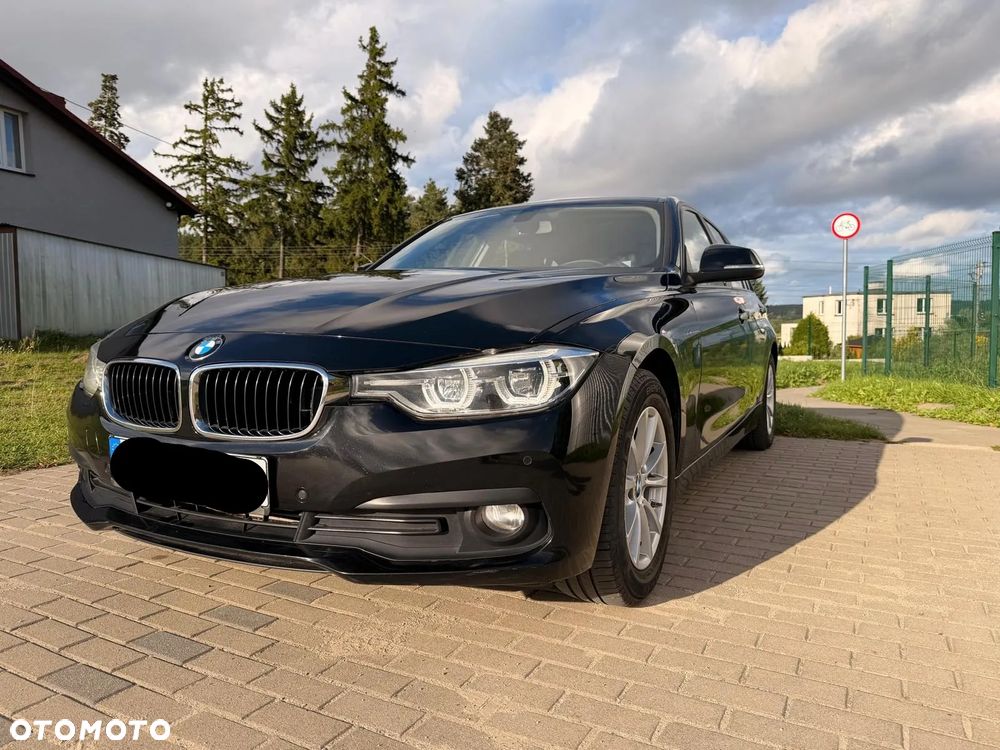 BMW Seria 3 318d - 1