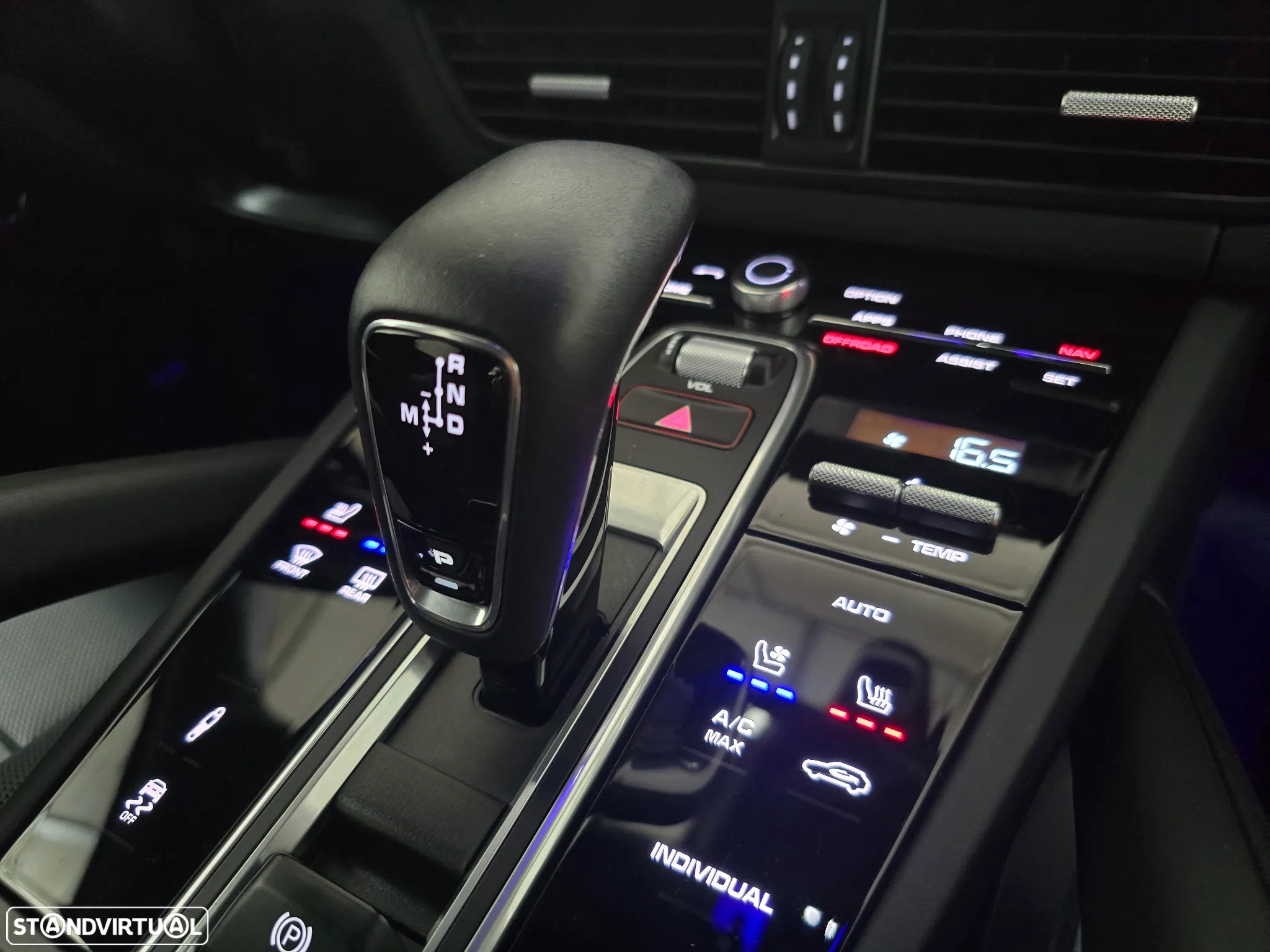 Porsche Cayenne Coupé E-Hybrid - 35
