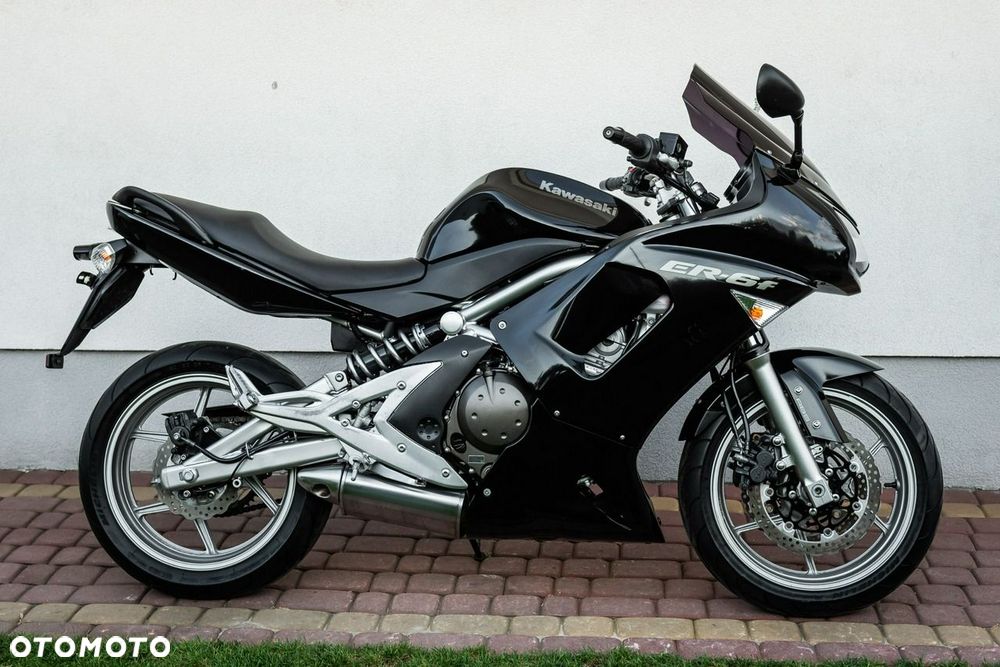 Kawasaki ER - 3