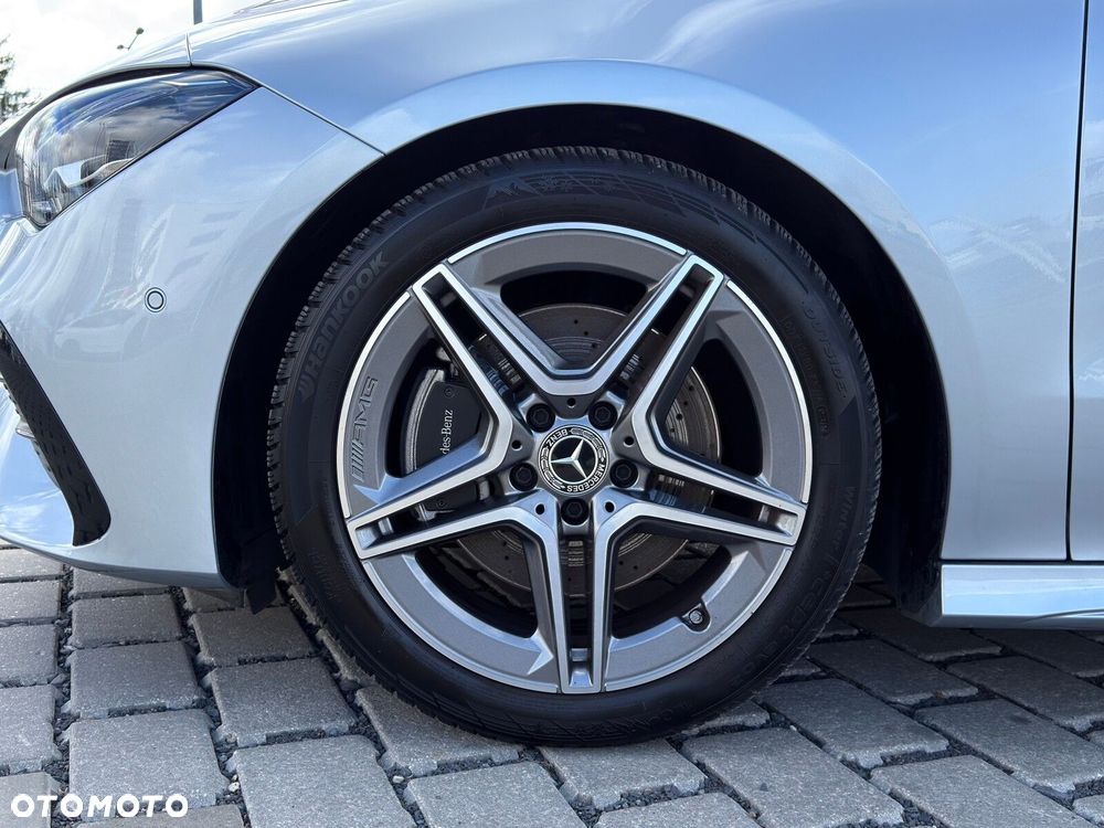Mercedes-Benz CLA 200 AMG Line 7G-DCT - 13