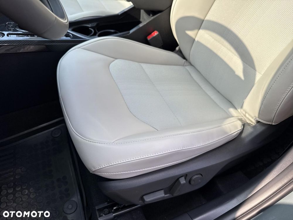 Kia Niro 1.6 GDI Hybrid Business Line - 11