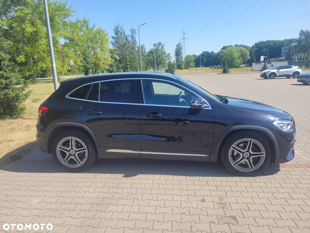 Mercedes-Benz GLA 200 d 8G-DCT AMG Line - 3