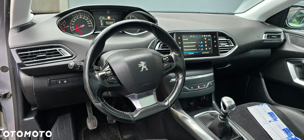Peugeot 308 BlueHDi 130 Stop & Start GT Pack - 32