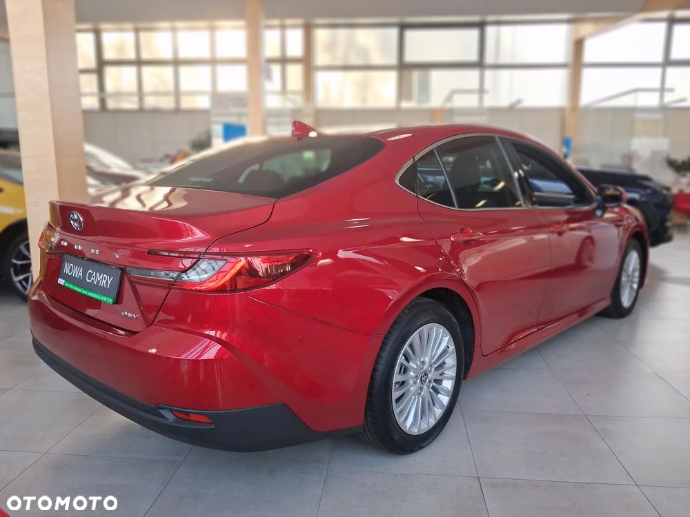 Toyota Camry - 10