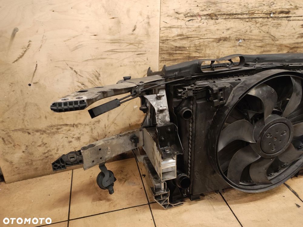 pas belka wzmocnienie chłodnice c klasa w205 205 1.6 cdi - 12