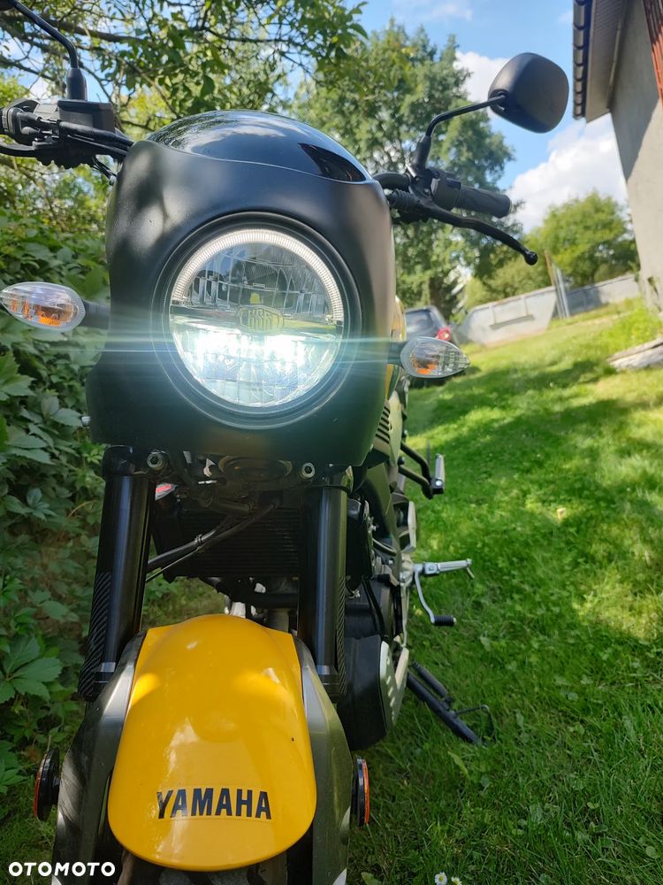 Yamaha XSR - 12