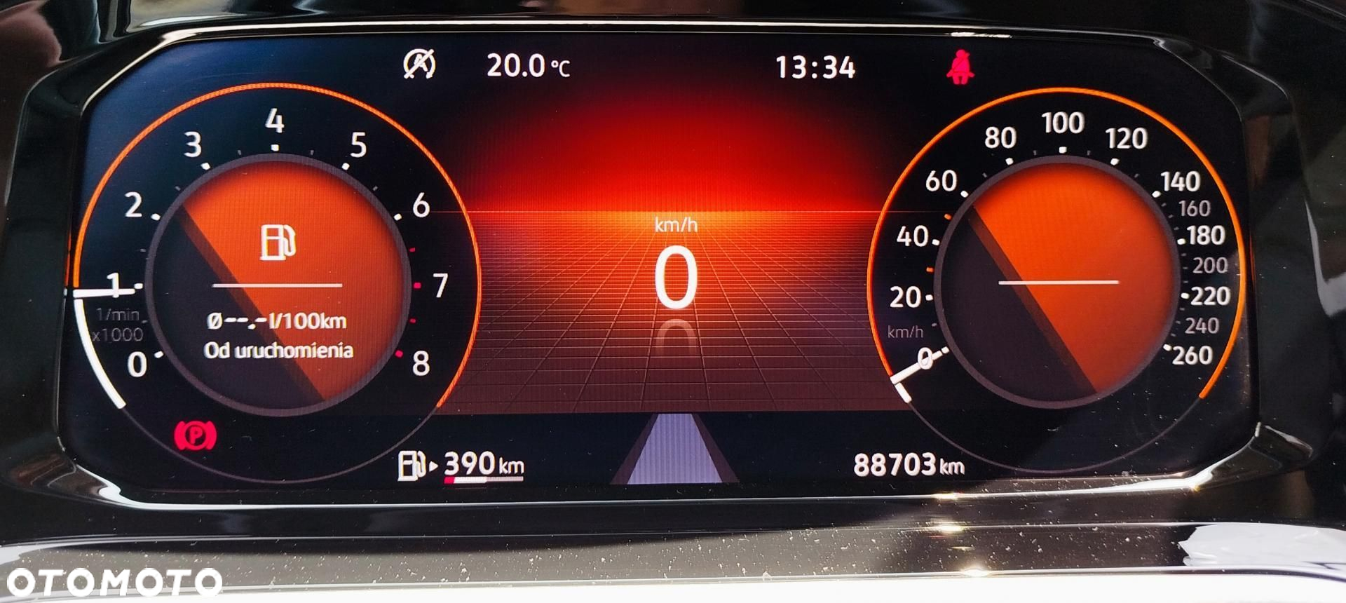 Volkswagen Golf - 6