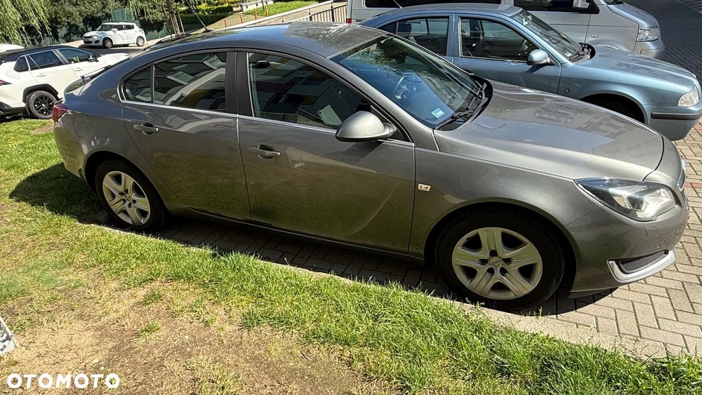 Opel Insignia - 1