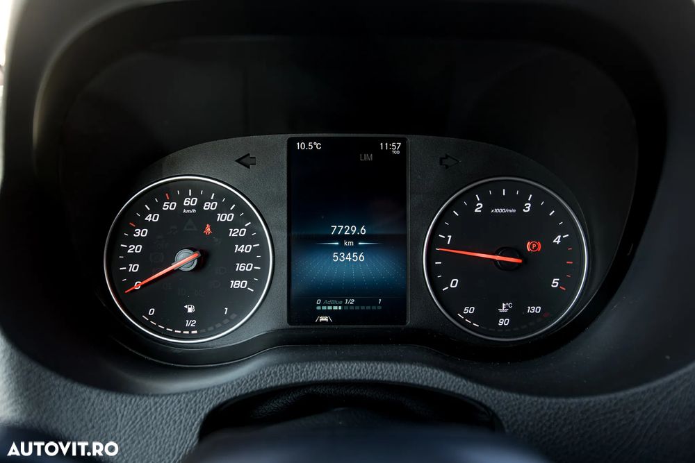 Mercedes-Benz Sprinter - 17