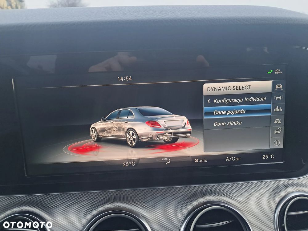Mercedes-Benz Klasa E 200 9G-TRONIC - 33