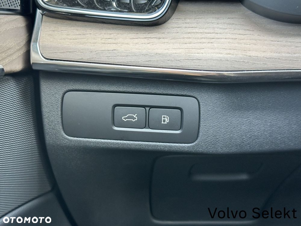 Volvo XC 90 - 38