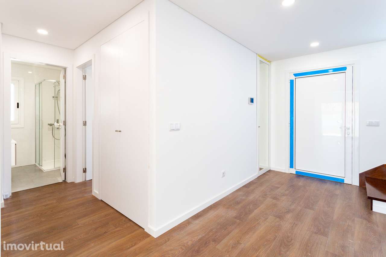 Moradia geminada à venda na Rua das Flores, São Domingos de Rana - Grande imagem: 3/60