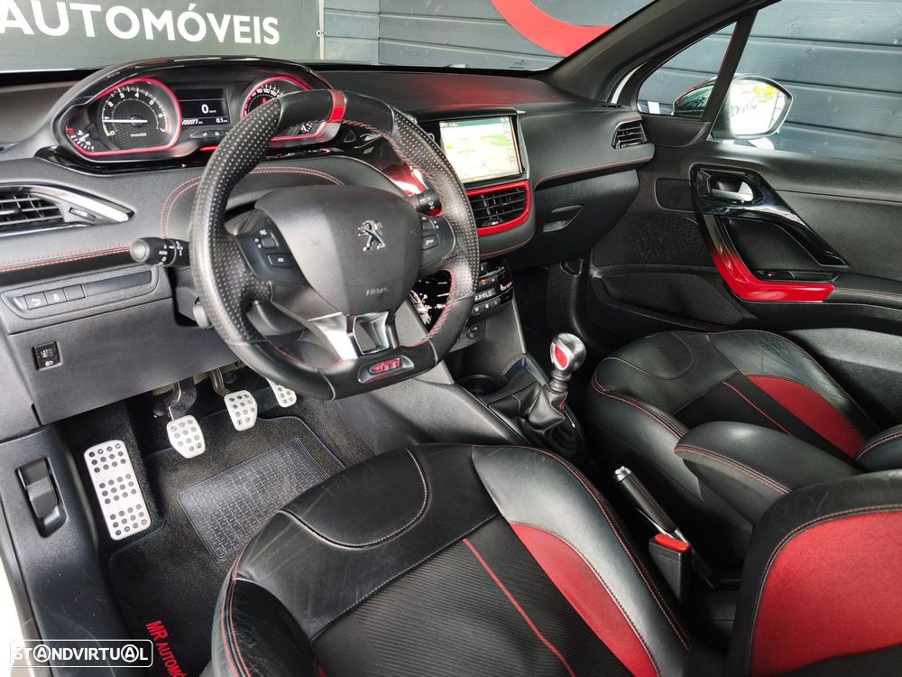 Peugeot 208 1.6 THP GTi - 24