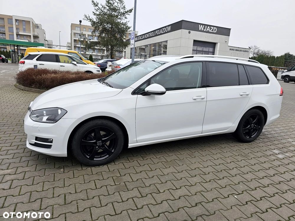 Volkswagen Golf Variant 2.0 TDI (BlueMotion Technology) Highline - 4