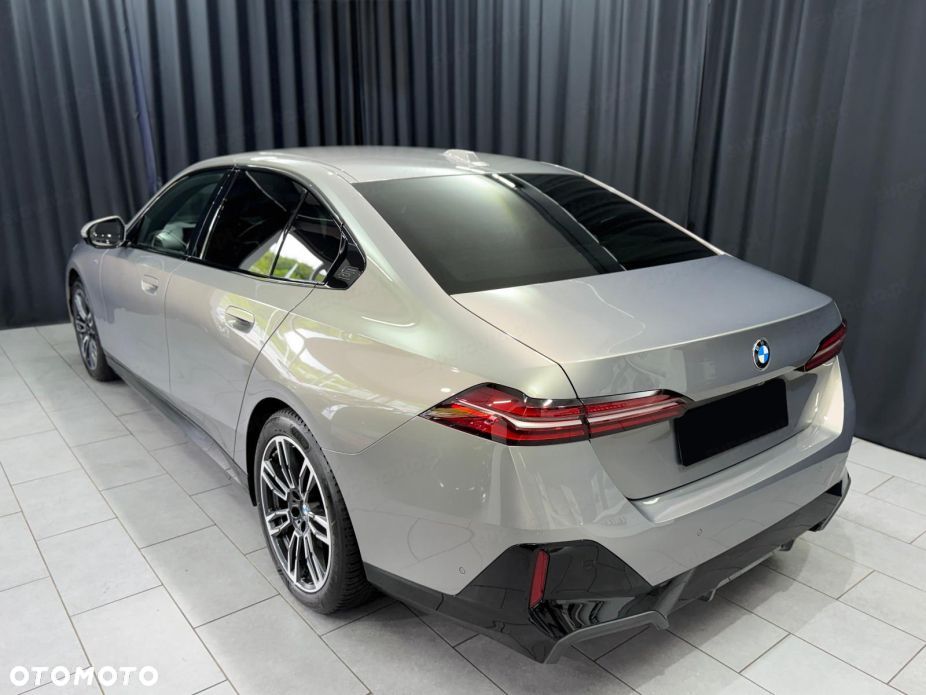 BMW Seria 5 520d xDrive mHEV M Sport - 5