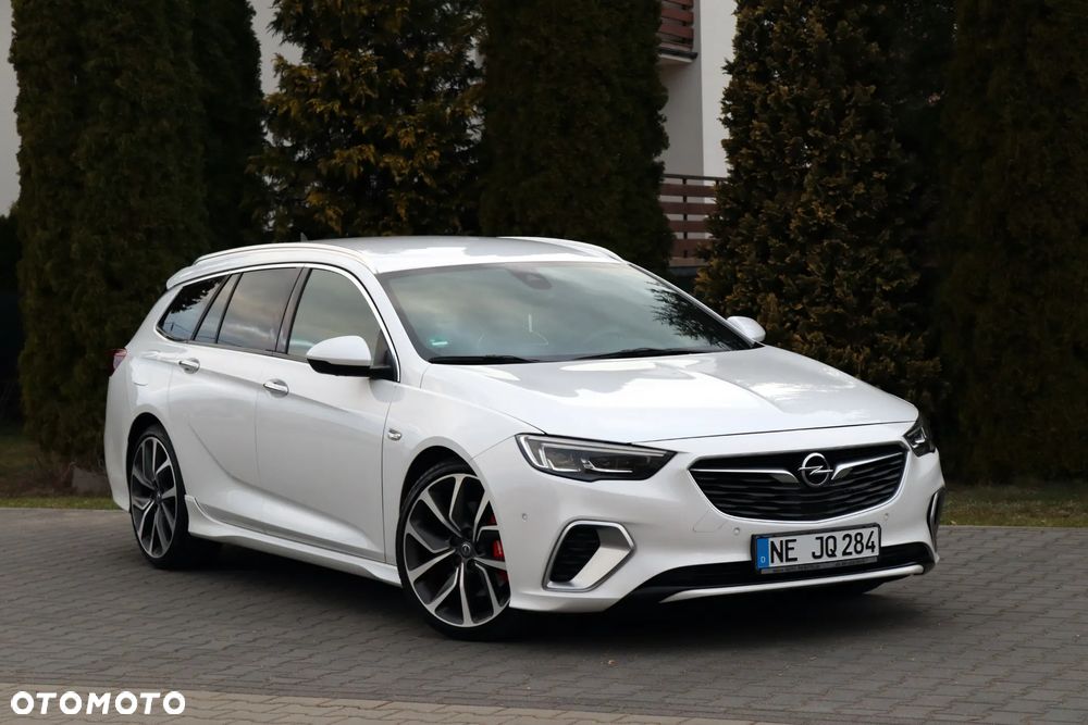 Opel Insignia 2.0 BiTurbo D 4x4 Automatik GSI - 2