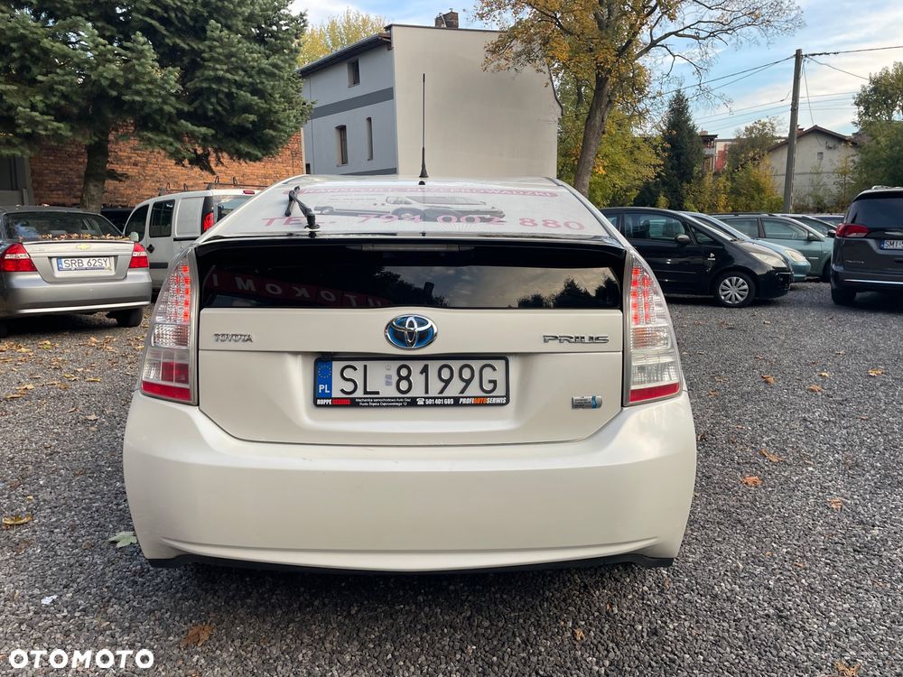 Toyota Prius - 11