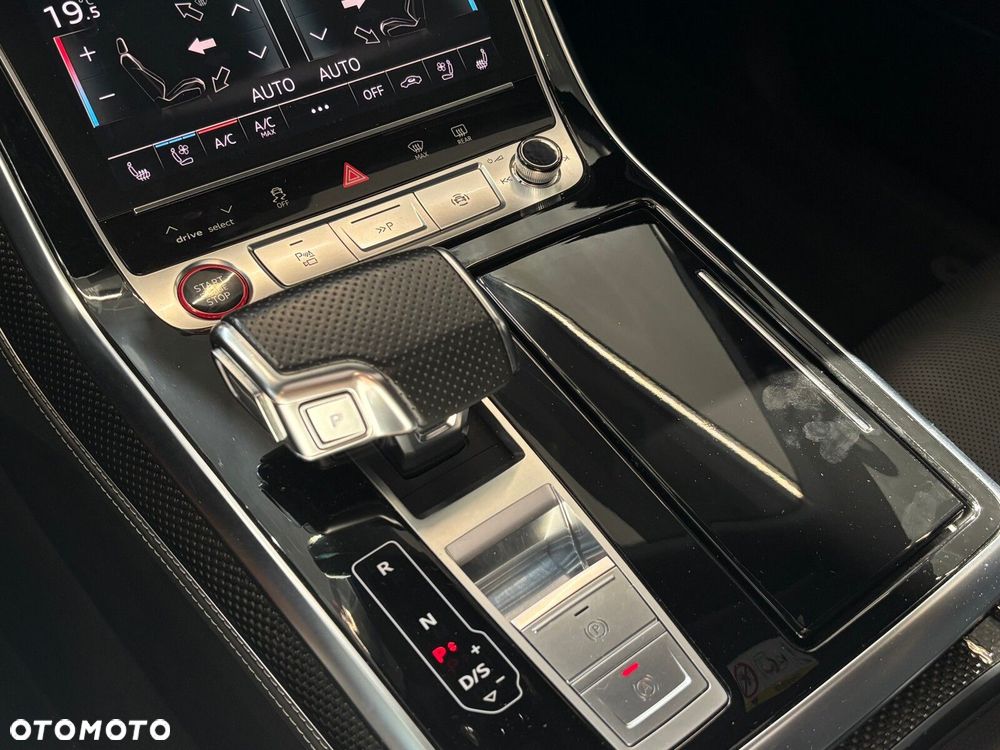 Audi SQ8 - 25