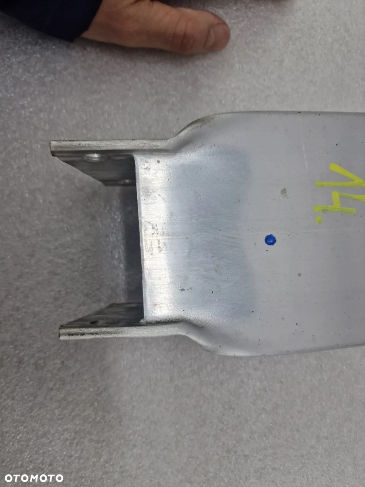 MERCEDES E-KLASSA W213 16- PRAWA STREFA ZGNIOTU / KIEŁ , NR A2136201600 , NR AUKCJI SZ14 - 2