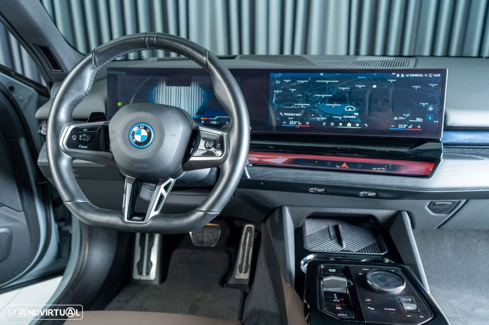 BMW i5 eDrive40 Pack Desportivo M - 34