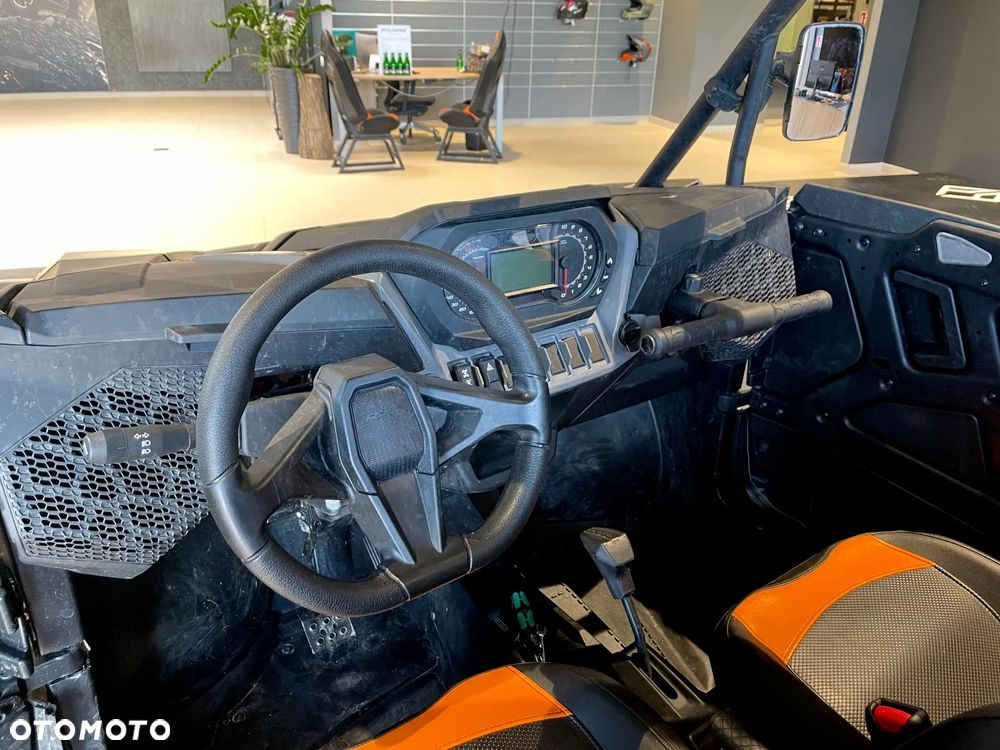 Polaris RZR