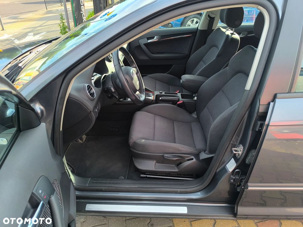 Audi A3 Sportback 1.6 S tronic Ambition - 11