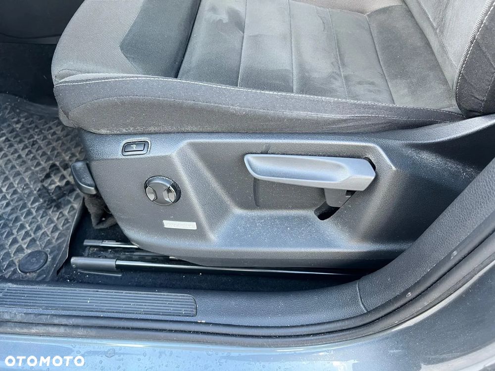 Volkswagen Golf Sportsvan SV 1.5 TSI ACT Highline DSG - 9