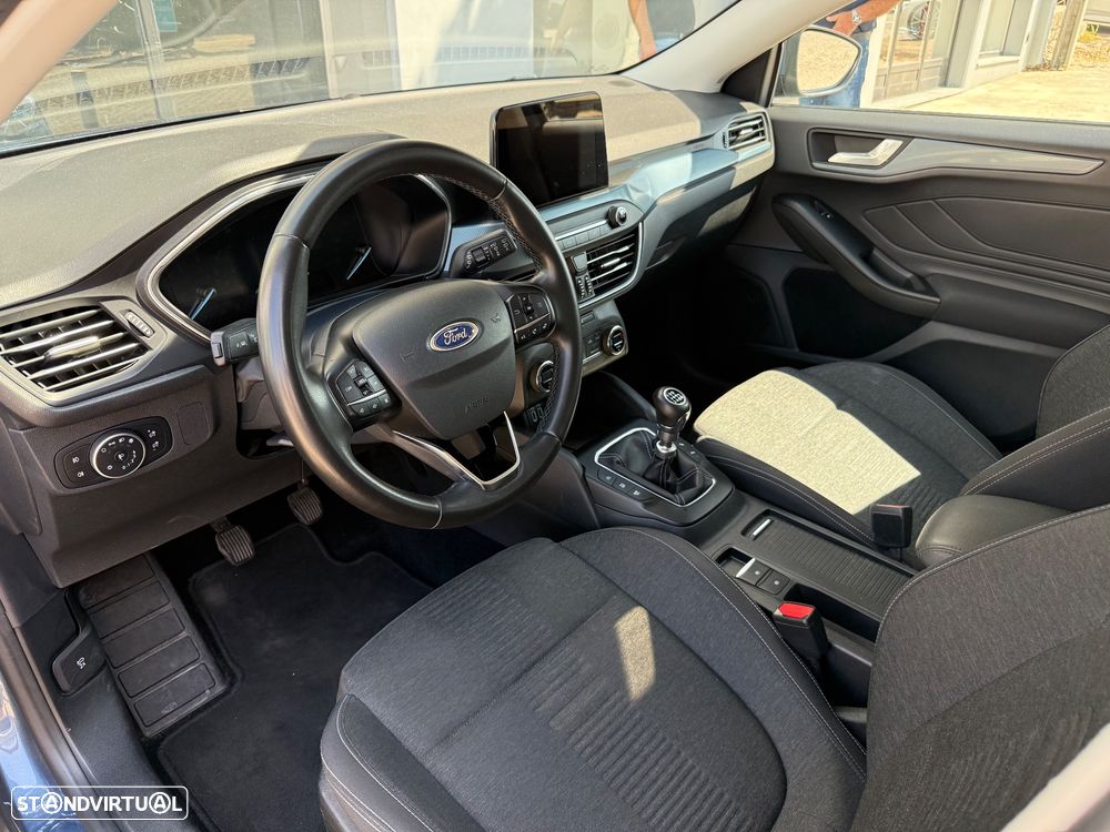 Ford Focus 1.0 EcoBoost Active X - 12