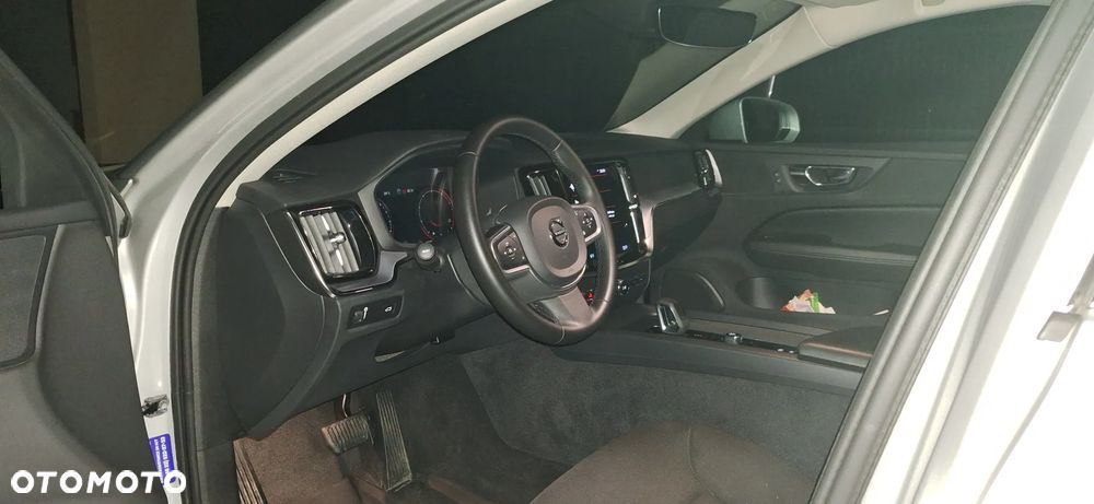 Volvo V60 B3 B Momentum Pro - 21