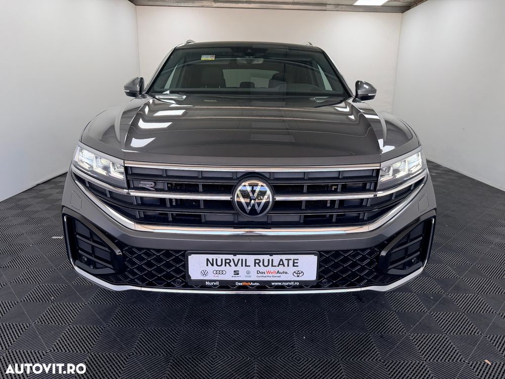 VOLKSWAGEN Touareg 2025