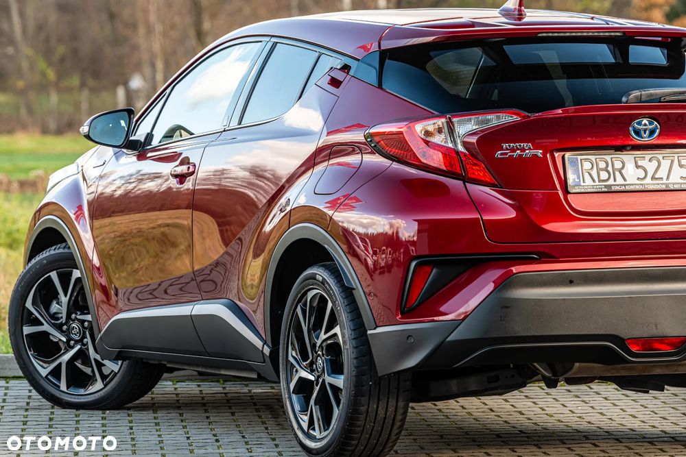 Toyota C-HR - 16