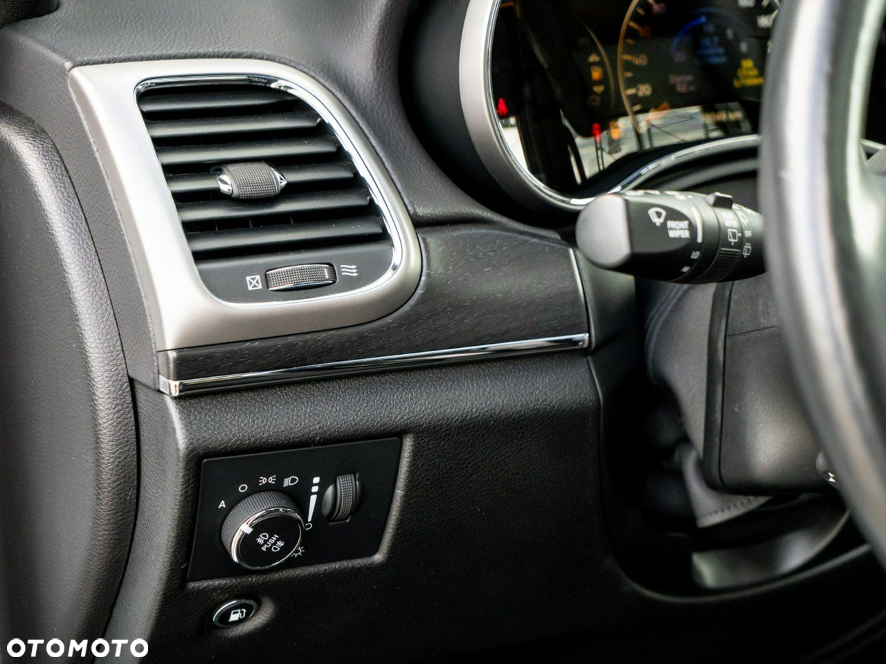 Jeep Grand Cherokee 3.0 CRD Night Eagle - 19