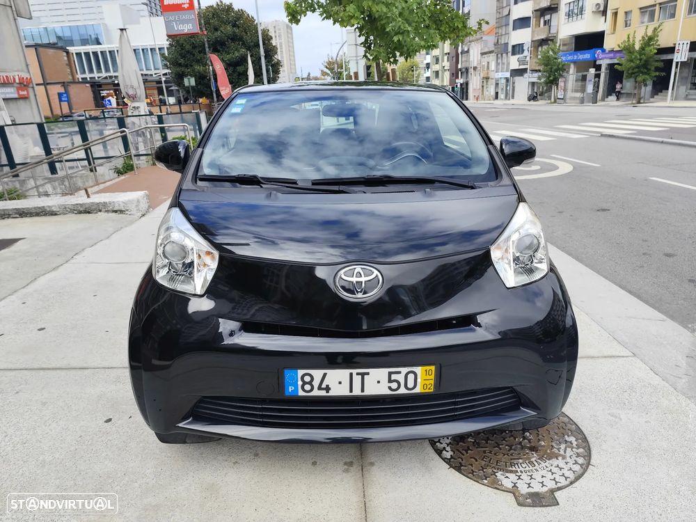 Toyota iQ 1.0 VVT-i - 11