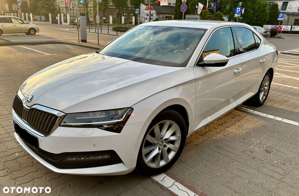 Skoda Superb 2.0 TDI Sportline DSG - 10