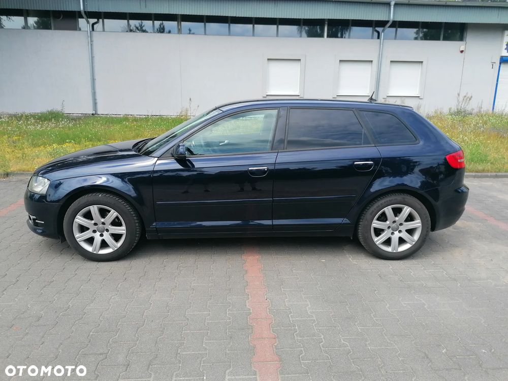 Audi A3 Sportback - 3