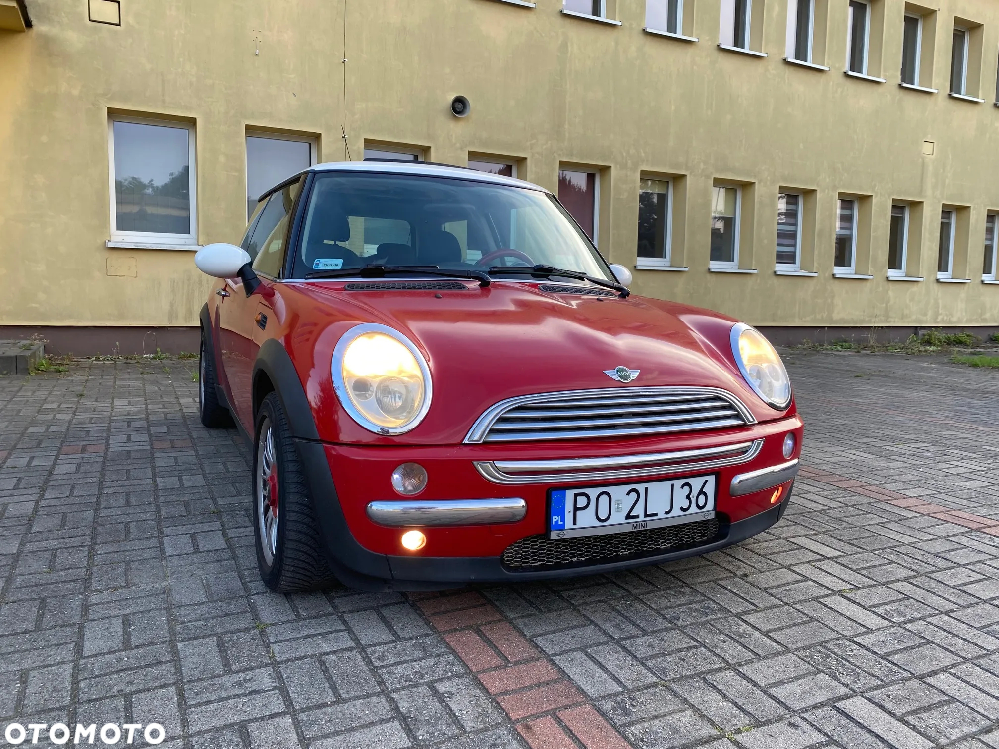 MINI Cooper Standard - 14