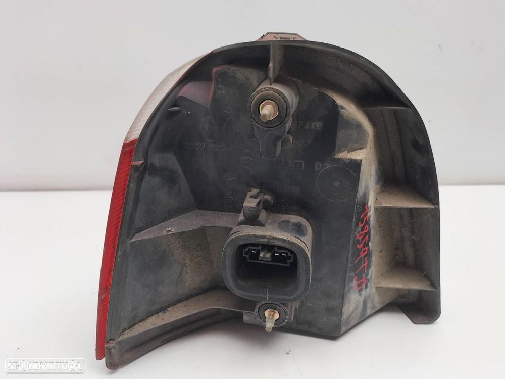 FAROLIM TRASEIRO DIREITO RENAULT TWINGO I -7700820014 - 3