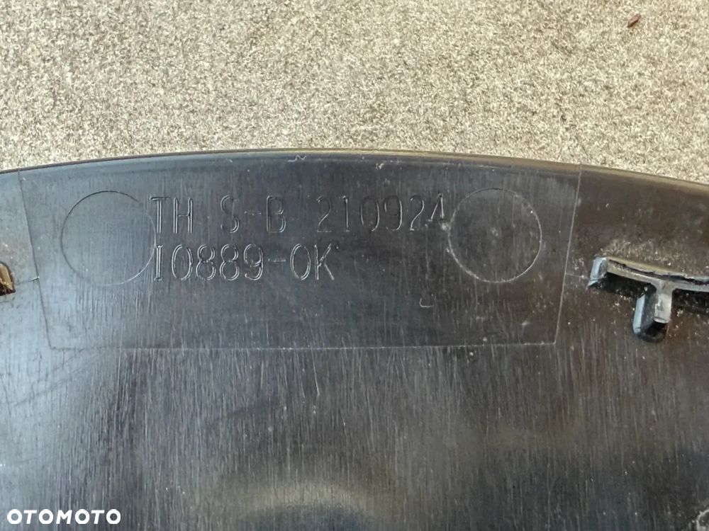 Dekielek / emblemat / znaczek TOYOTA Land Cruiser, Hilux / Tundra - oryginalny - 2