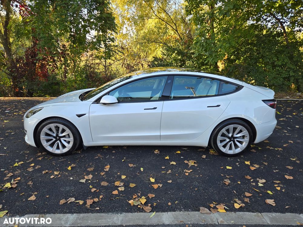 Tesla Model 3 Long Range - 18