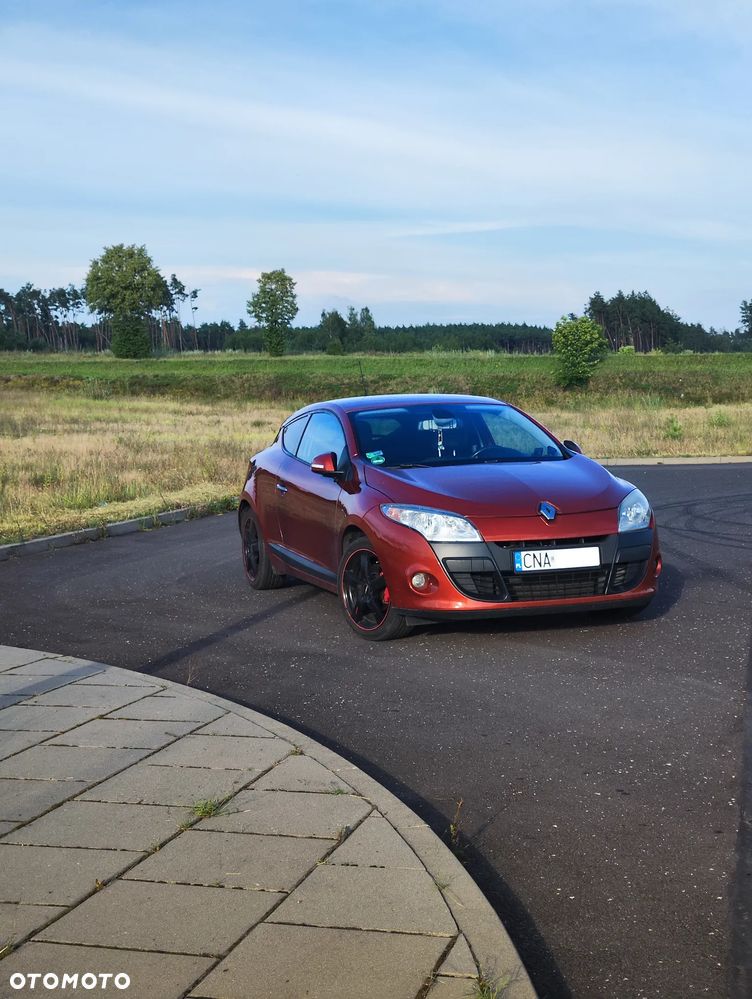 Renault Megane 1.6 16V Confort Dynamique - 1