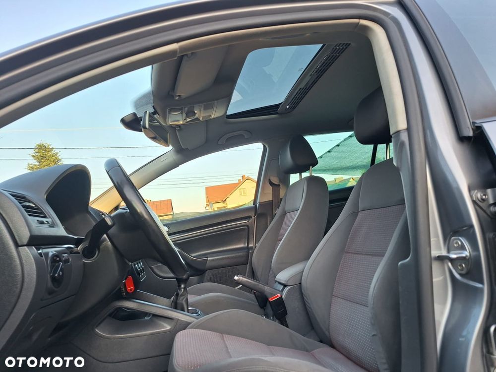 Volkswagen Golf 2.0 TDI DPF GT Sport - 11