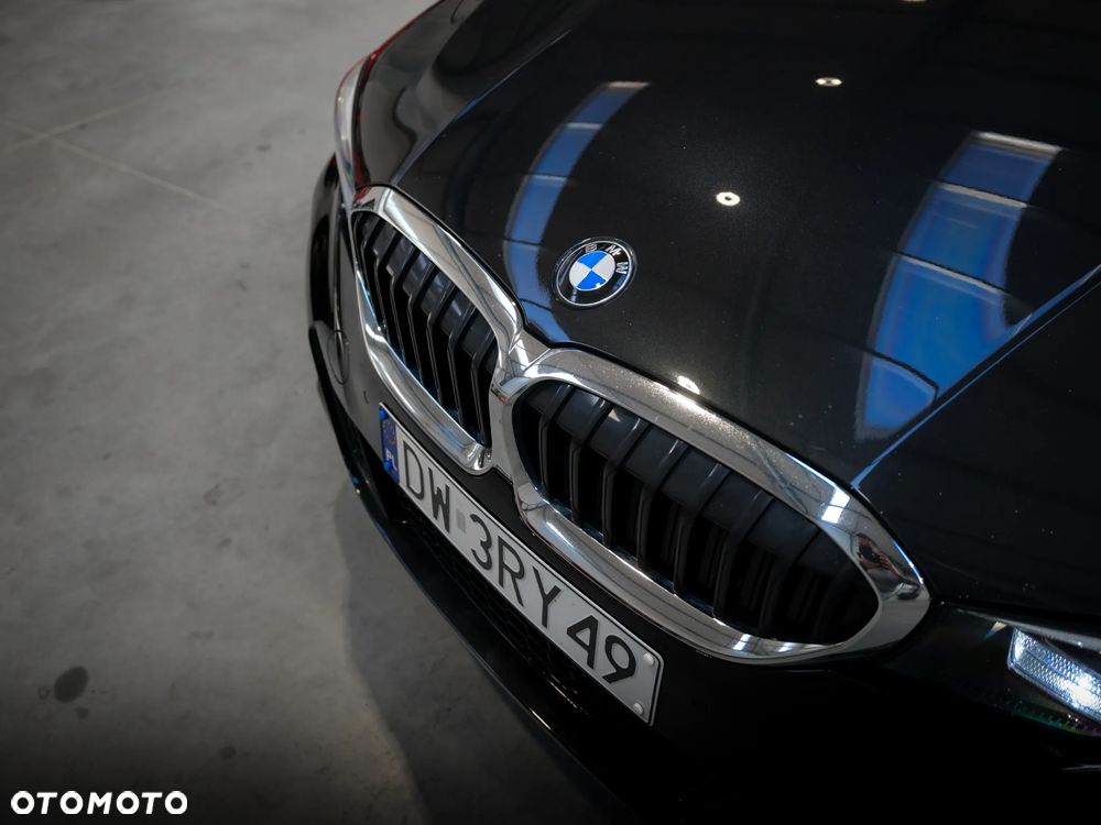 BMW Seria 3 320d xDrive M Sport sport - 3