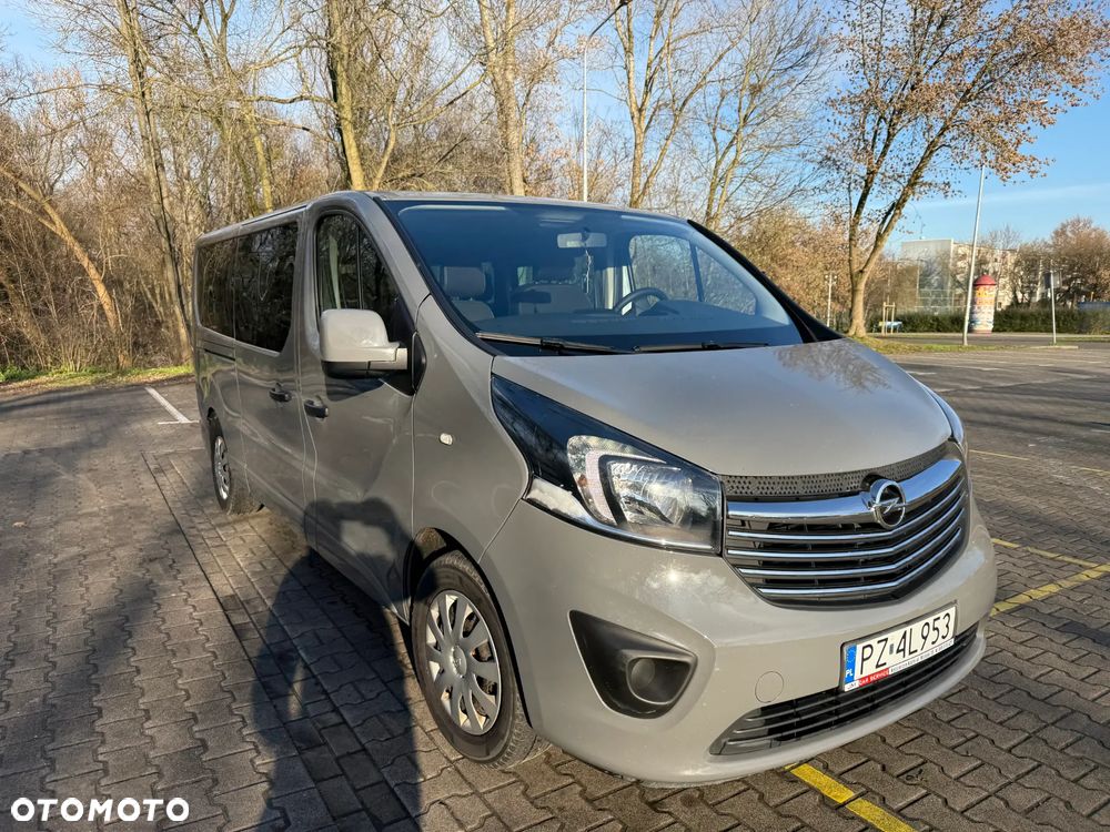 Opel Vivaro L2H1 2,9t Elegance - 2