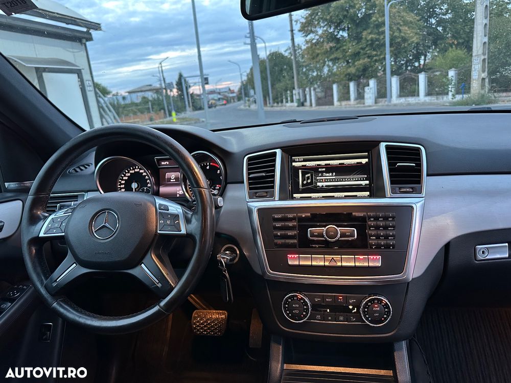 Mercedes-Benz ML 350 BlueTec 4MATIC Aut - 8
