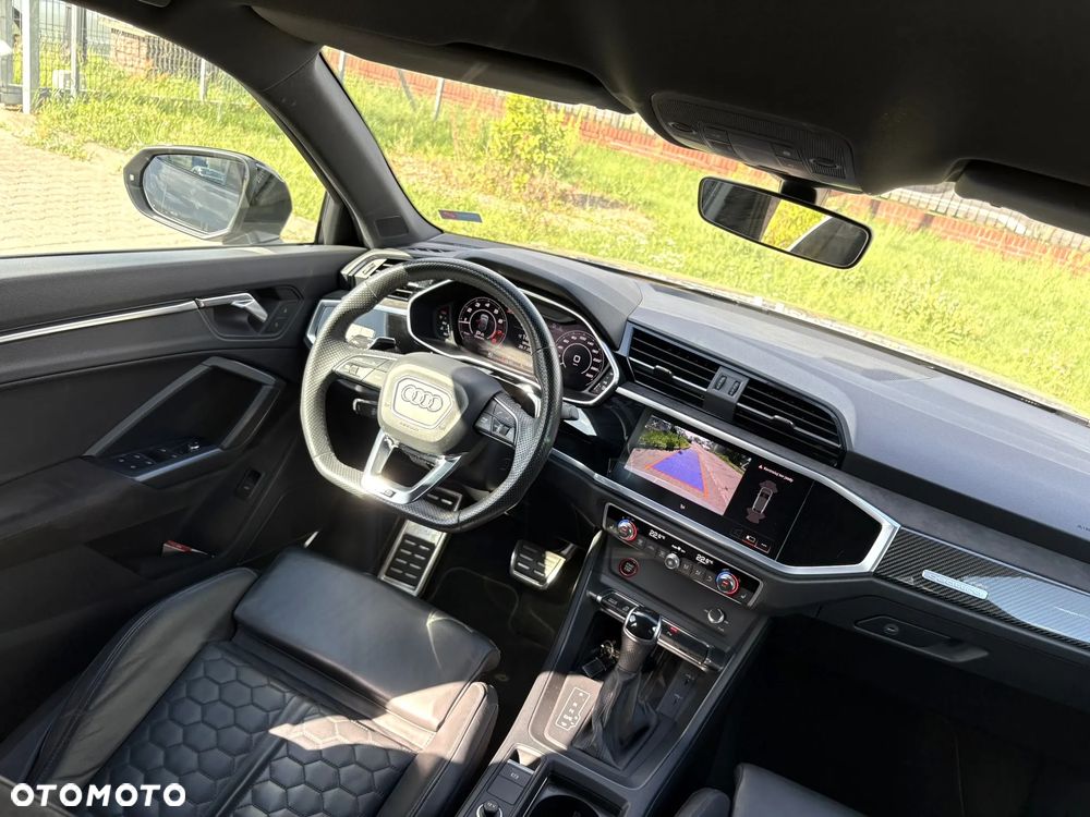 Audi RS Q3 2.5 TFSI quattro S tronic - 25