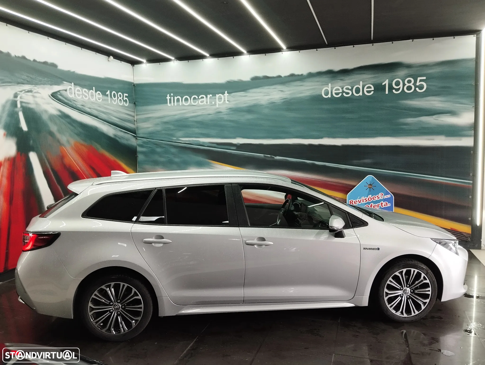Toyota Corolla Touring Sports 1.8 Hybrid Comfort+P.Sport - 2