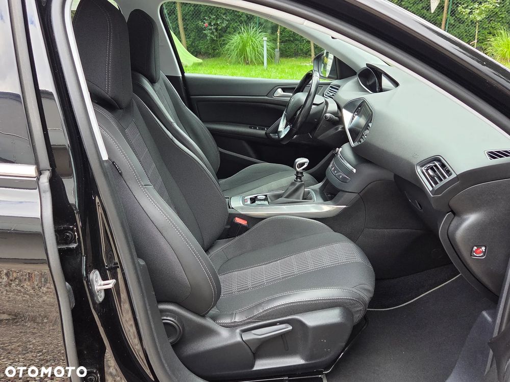 Peugeot 308 - 10